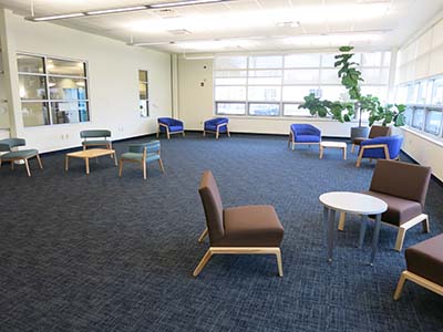Room with lounge furniture